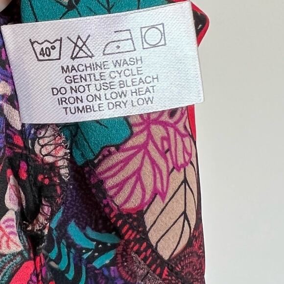 Violet + Claire black floral lightweight career office long bell sleeve blouse S - Picture 6 of 7